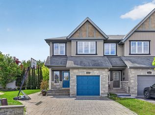 2227 Descartes St, Ottawa, ON K4A 0W4
