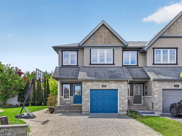 2227 Descartes St, Ottawa, ON K4A 0W4