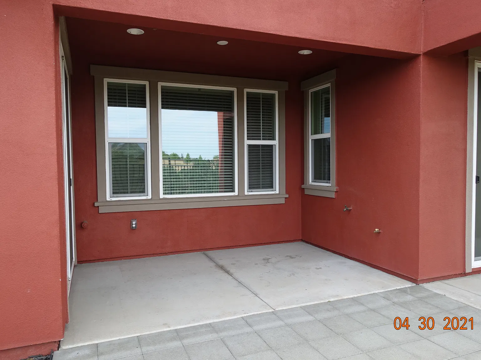 4 bed, 2530 sqft, $3,495 — Photo 3