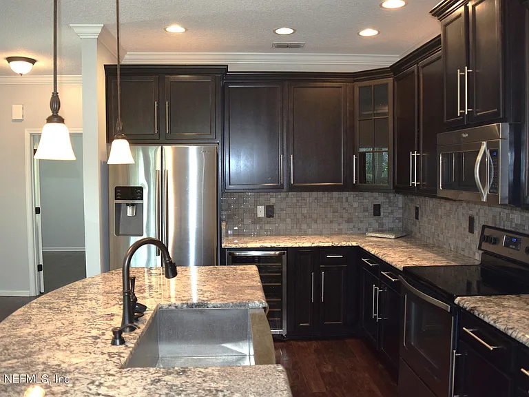 247 Amistad Dr — Photo 8