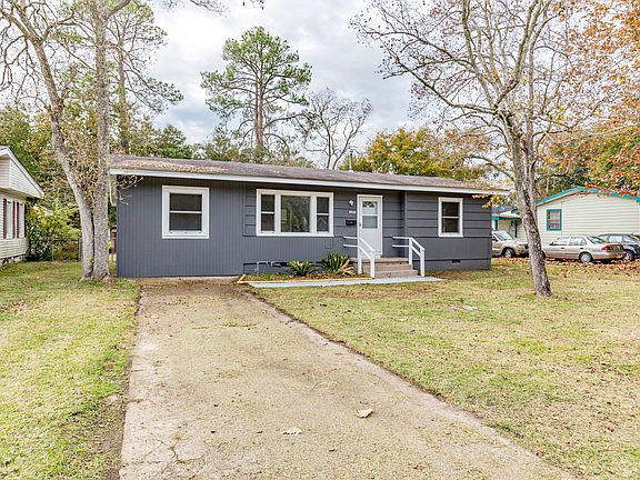 3rd image of 3903 Belmede Dr