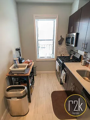 Rented by Realty 2000 Corp | media 17