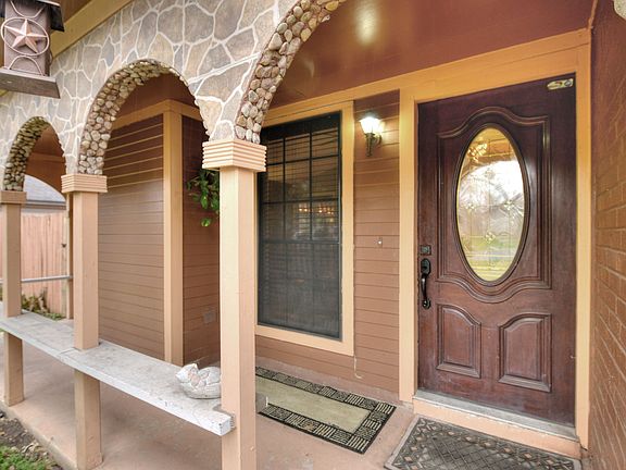 3rd image of 1303 Byers Ln
