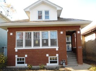 1227 N Taylor Ave, Oak Park, IL 60302