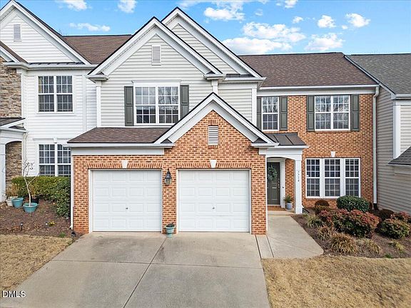 2nd image of 7714 Cloudview Ln