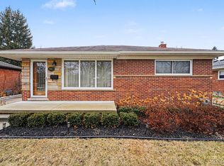 9001 Denne St, Livonia, MI 48150