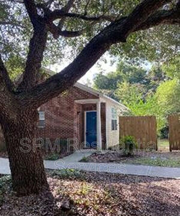2nd image of 4210 Lake Ave #115