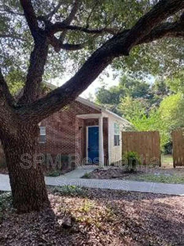 Building Photo - 4210 Lake Ave #115
