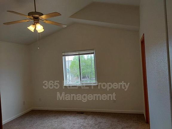 5th image of 3212 Barbera St