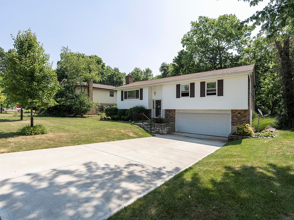 1st image of 771 Woodview Dr