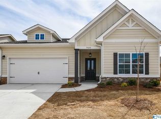 7020 Camrose Ln NW, Huntsville, AL 35806