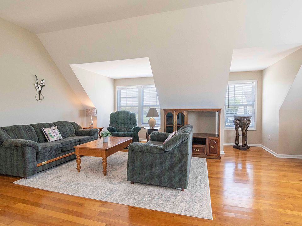 1st image of 348B Lantz Rd #B
