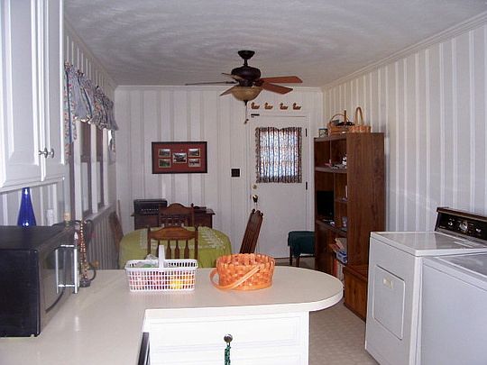 5th image of 1216 Neal St