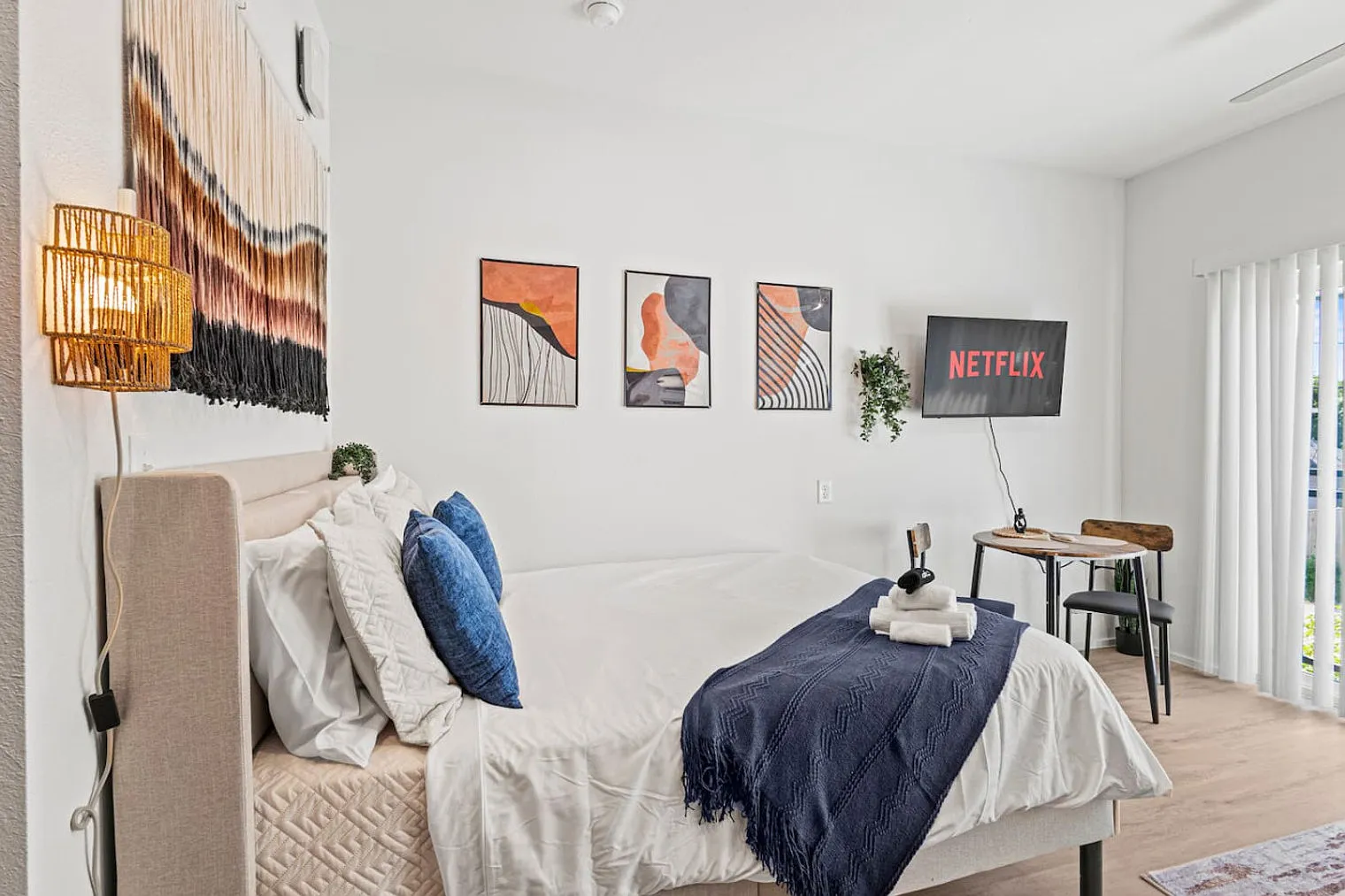 Studio, 1.0 bath, 301 sqft, $2,640 — Photo 4