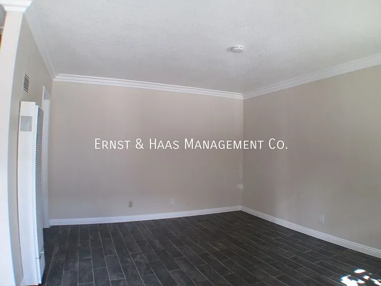 1125 Saint Marys Ct #1A — Photo 4