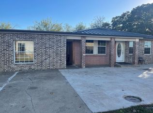 103 W 1st St UNIT A-B, Keene, TX 76059