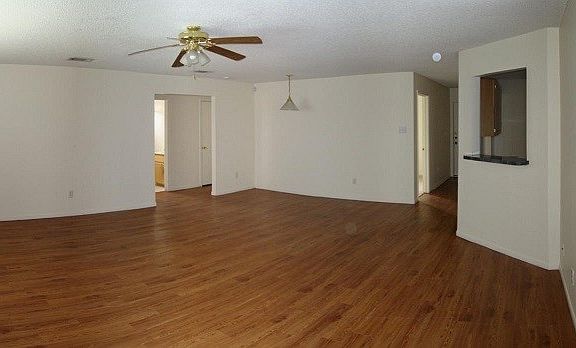 2nd image of 4111 Beach Ball Dr