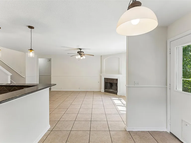 2372 Paradise Ridge Dr — Photo 10