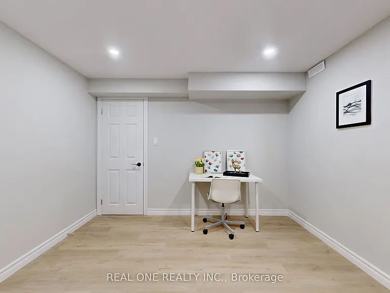 27 Gladiola Ct E — Photo 21