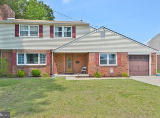 307 Kirkbride Dr, Gibbstown, NJ 08027
