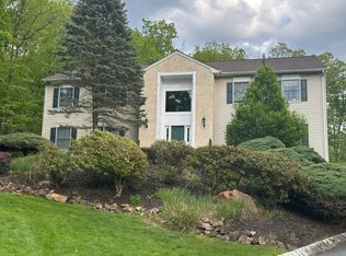 860 Bluestone Ln, Bridgewater, NJ 08807