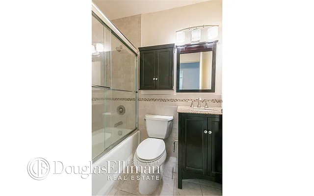 Rented by Douglas Elliman | media 25