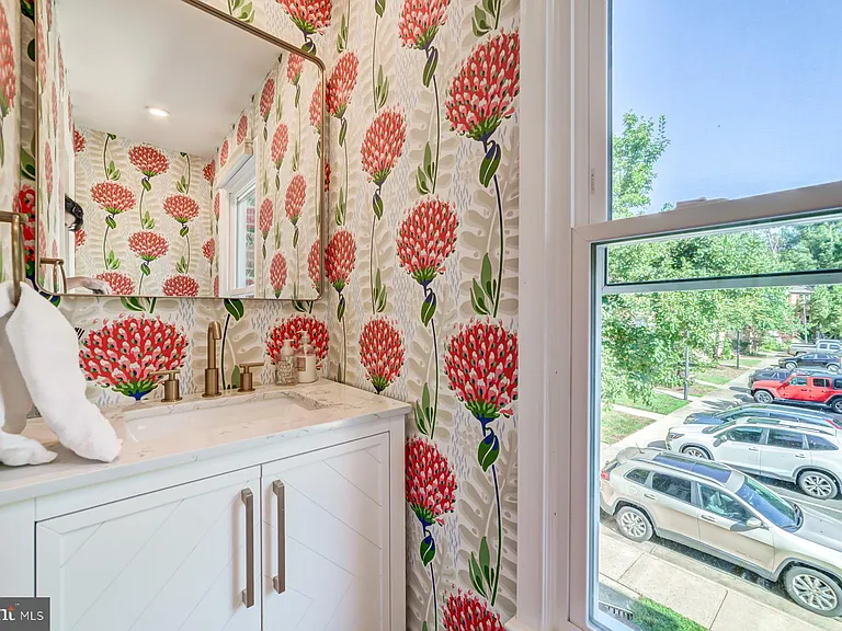 8 Carriage House Cir — Photo 56