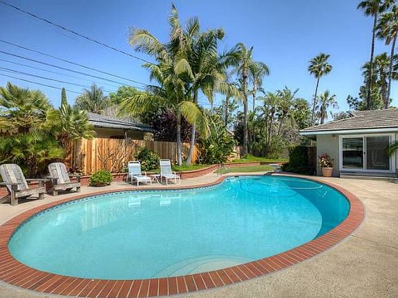 3rd image of 1381 Lucinda Way