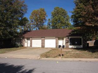 2405 W Magnolia St, Rogers, AR 72758