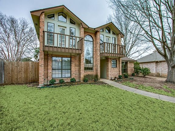 2nd image of 1850 Yorkshire Cir