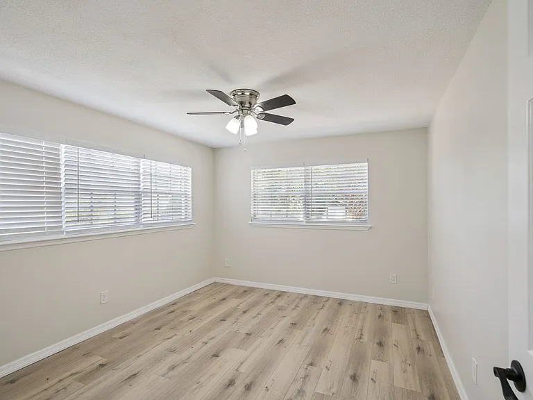 791 Lake Ave #6 — Photo 10