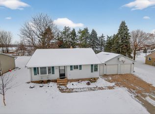 3262 Evergreen Ave, Green Bay, WI 54313