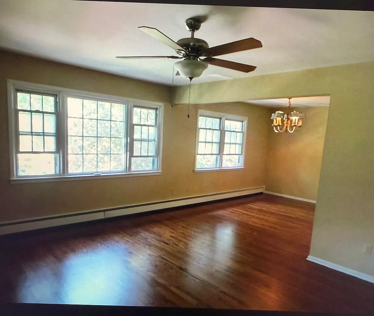 Building Photo - 1017 Burnet Ave #2