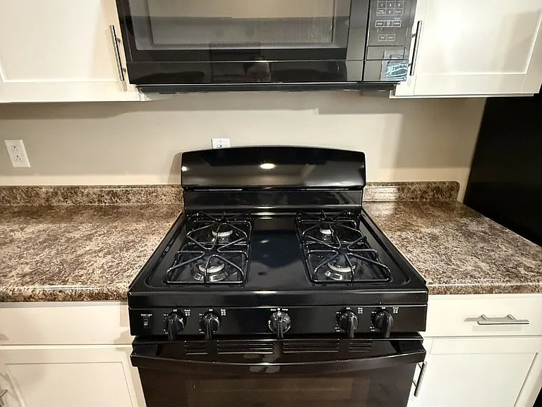 Kitchen-Oven_Range