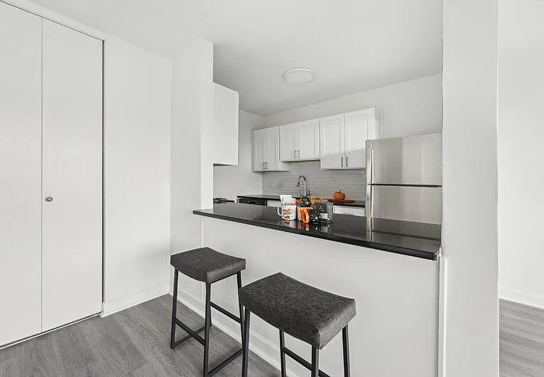 Ashlawn at Southern Towers — Photo 4