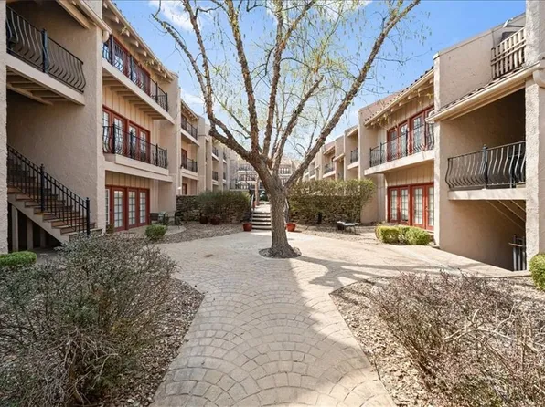 1111 W 46th St APT 22, Kansas City, MO 64112