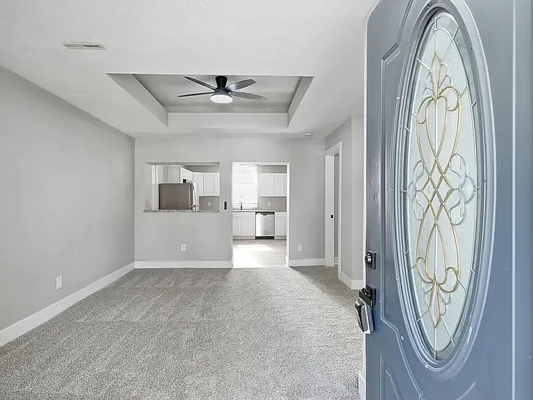 504 Harris St — Photo 3