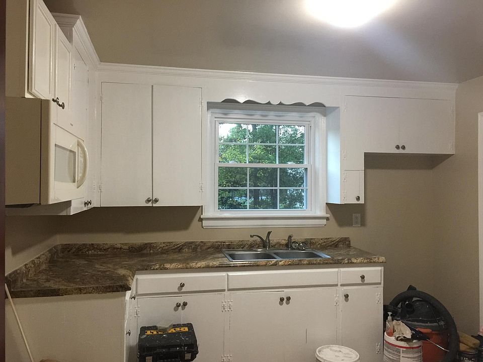 2nd image of 2510 Hopkins Ln