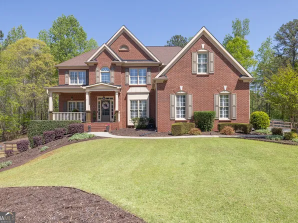 200 Long Needle Ct, Sugar Hill, GA 30518