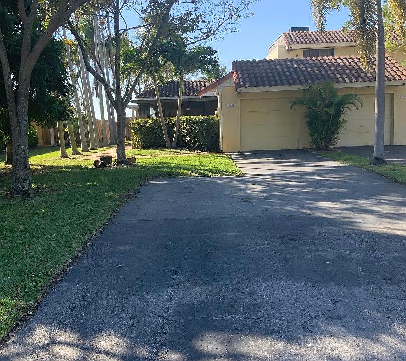 1st image of 20604 NE 6th Ct