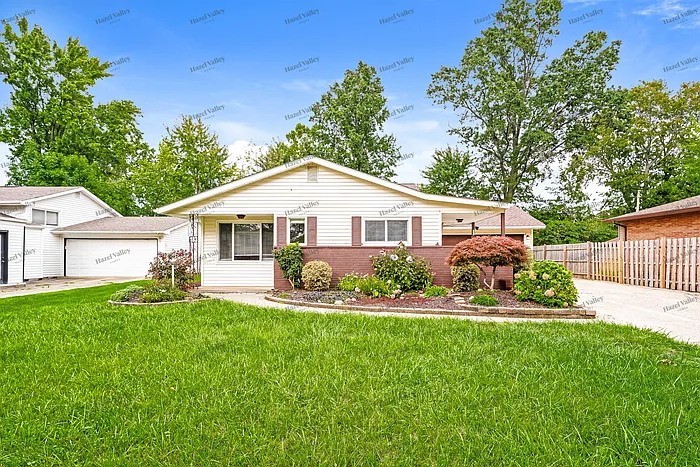 183 E Overlook Dr