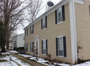 7357 Foxmill Rd #25-C, Mentor, OH 44060