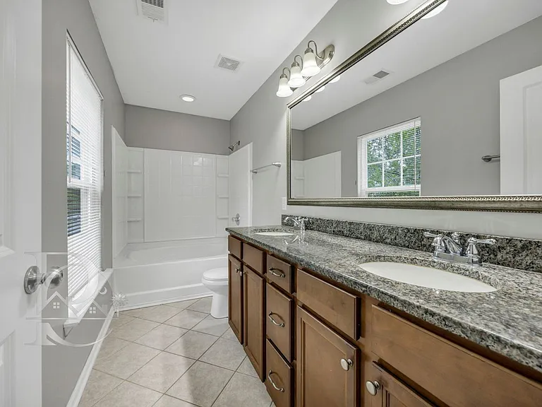 328 Northwood St — Photo 27