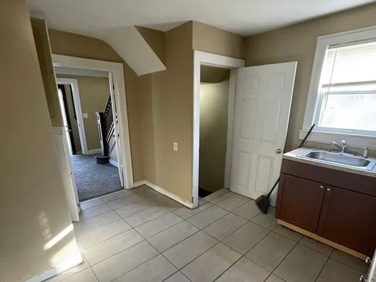 3236 Walnut St — Photo 5