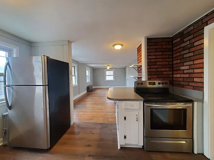 74 Park St #3 — Photo 4