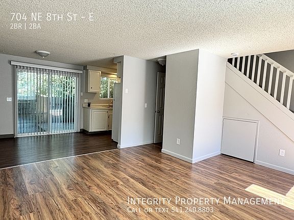 5th image of 704 NE 8th St APT E