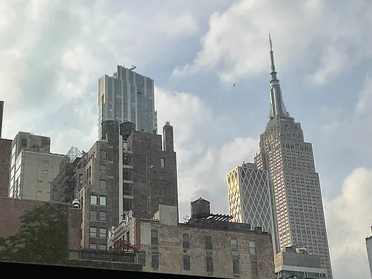 Rented by City Connections Realty | media 24