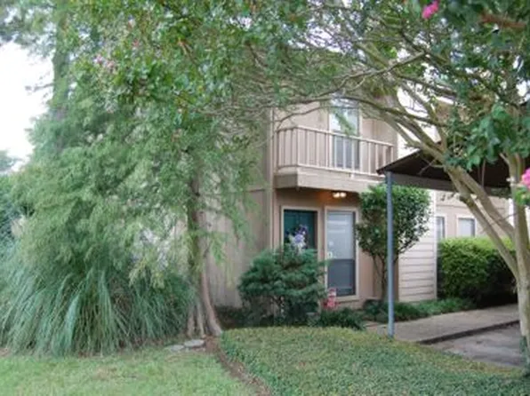 923 Ridgepoint Ct, Baton Rouge, LA 70810