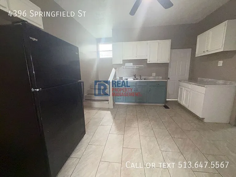4396 Springfield St — Photo 11