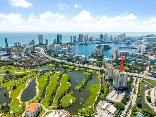 19501 W Country Club Dr APT 2412, Aventura, FL 33180